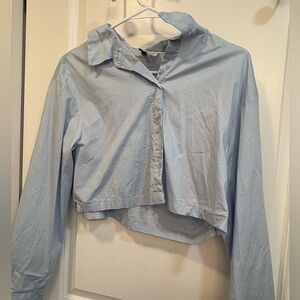 Light Blue Cropped H&M Button-Front Shirt